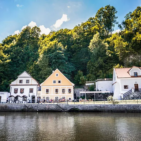 Отель Vltavska Pohadka 3*